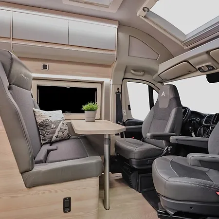 Arctic Vans - Comfort On Wheels * Λονγκιαρμπίεν